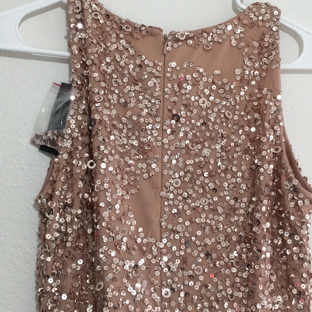 ADRIANNA PAPELL HALTER BEADED GOWN 🌟✨ - Picture 8 of 8